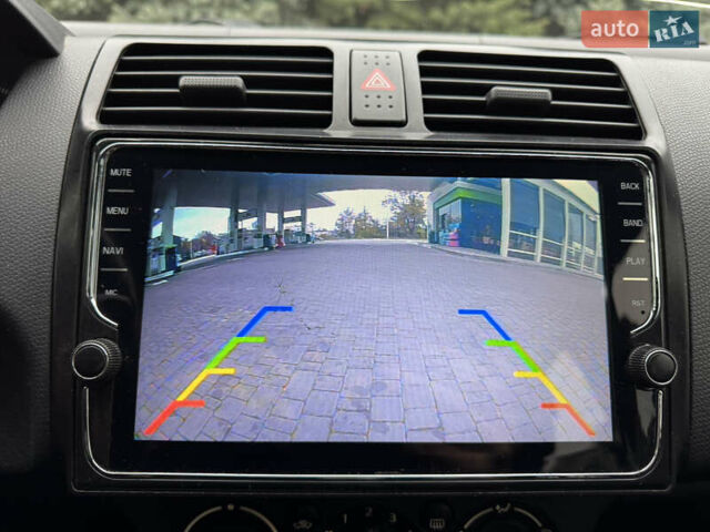 Красный Сузуки Свифт, объемом двигателя 1.49 л и пробегом 160 тыс. км за 5300 $, фото 42 на Automoto.ua