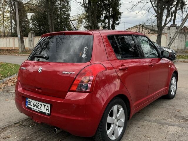 Красный Сузуки Свифт, объемом двигателя 1.5 л и пробегом 186 тыс. км за 6200 $, фото 2 на Automoto.ua