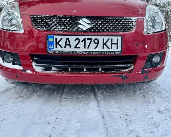 Червоний Сузукі Свифт, об'ємом двигуна 1.49 л та пробігом 174 тис. км за 5500 $, фото 7 на Automoto.ua