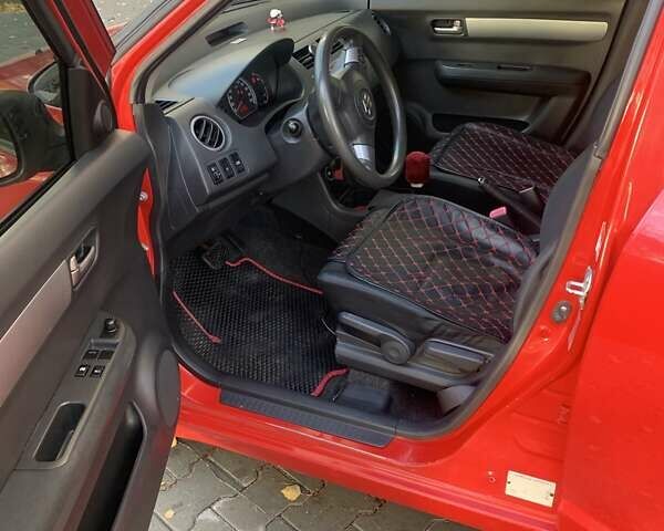 Червоний Сузукі Свифт, об'ємом двигуна 1.3 л та пробігом 184 тис. км за 4800 $, фото 13 на Automoto.ua
