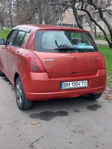 Красный Сузуки Свифт, объемом двигателя 1.49 л и пробегом 168 тыс. км за 7300 $, фото 2 на Automoto.ua
