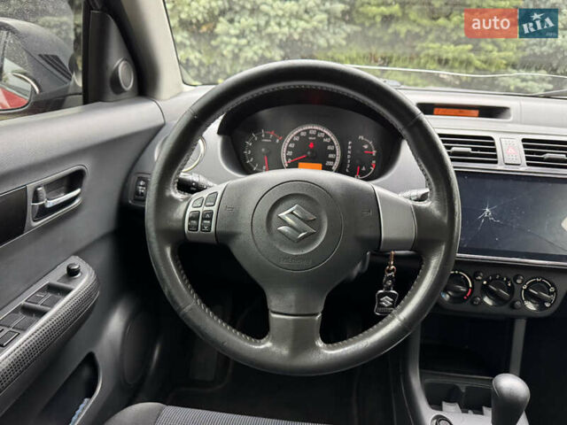 Красный Сузуки Свифт, объемом двигателя 1.49 л и пробегом 160 тыс. км за 5300 $, фото 32 на Automoto.ua