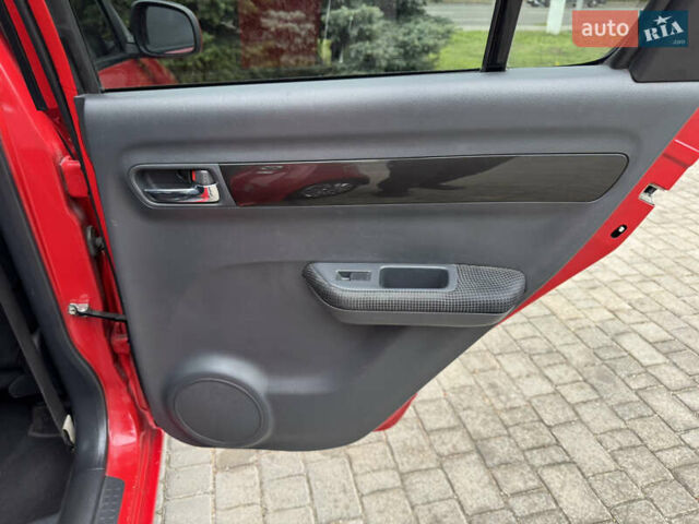 Червоний Сузукі Свифт, об'ємом двигуна 1.49 л та пробігом 160 тис. км за 5300 $, фото 27 на Automoto.ua