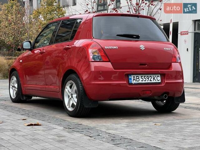 Красный Сузуки Свифт, объемом двигателя 1.49 л и пробегом 169 тыс. км за 6950 $, фото 18 на Automoto.ua