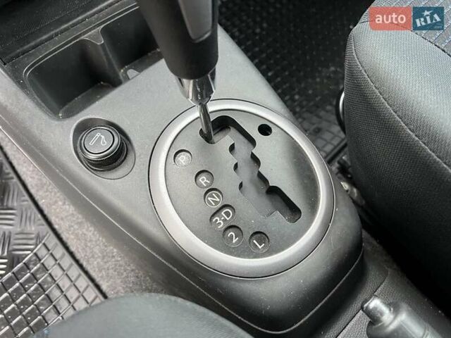 Красный Сузуки Свифт, объемом двигателя 1.49 л и пробегом 169 тыс. км за 6950 $, фото 23 на Automoto.ua