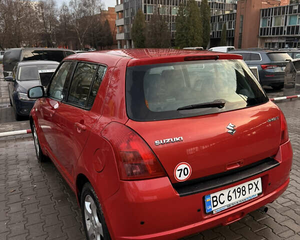 Красный Сузуки Свифт, объемом двигателя 1.33 л и пробегом 177 тыс. км за 5100 $, фото 4 на Automoto.ua