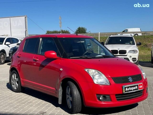 Червоний Сузукі Свифт, об'ємом двигуна 1.3 л та пробігом 231 тис. км за 5290 $, фото 2 на Automoto.ua