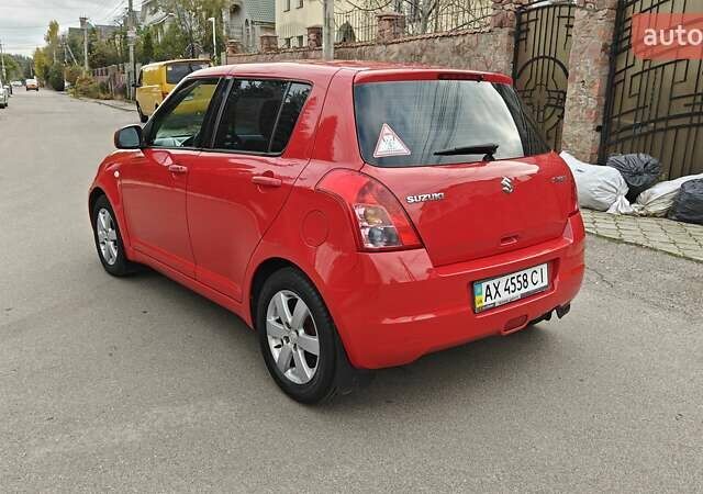 Сузуки Свифт 2010 в Киеве на Automoto.ua Красный Сузуки Свифт, объемом двигателя 1.33 л и пробегом 198 тыс. км за 4100 $, фото 12 на Automoto.ua