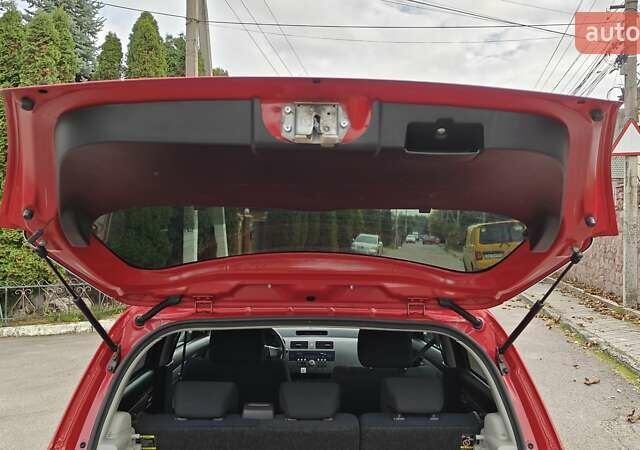 Сузуки Свифт 2010 в Киеве на Automoto.ua Красный Сузуки Свифт, объемом двигателя 1.33 л и пробегом 198 тыс. км за 4100 $, фото 28 на Automoto.ua