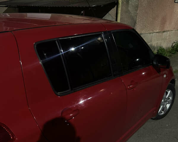 Червоний Сузукі Свифт, об'ємом двигуна 1.52 л та пробігом 200 тис. км за 6571 $, фото 4 на Automoto.ua