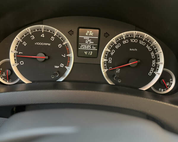 Красный Сузуки Свифт, объемом двигателя 1.24 л и пробегом 204 тыс. км за 5500 $, фото 16 на Automoto.ua