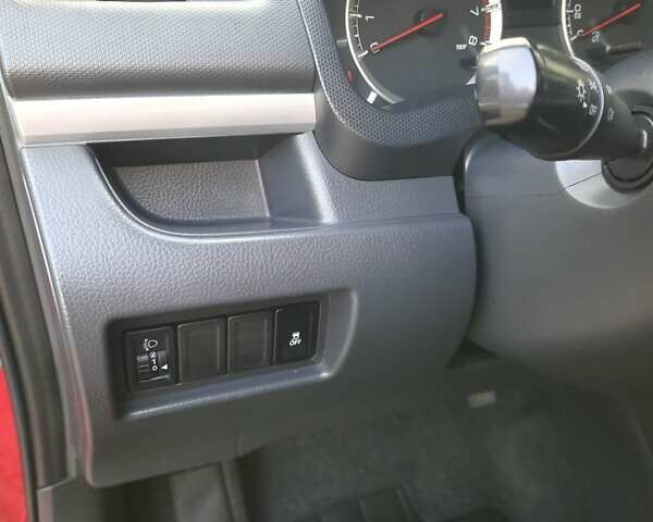 Червоний Сузукі Свифт, об'ємом двигуна 1.24 л та пробігом 70 тис. км за 9000 $, фото 28 на Automoto.ua