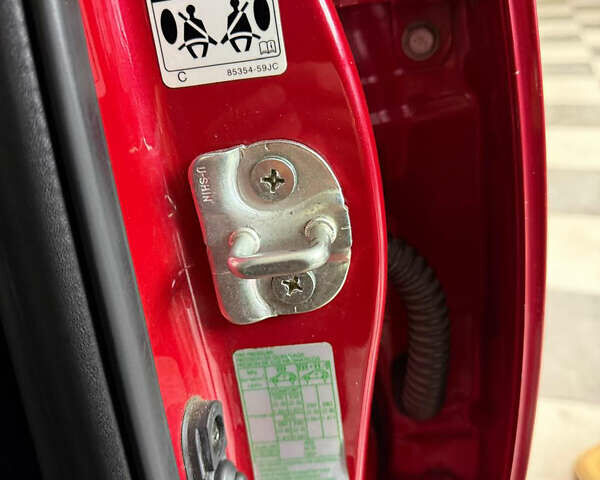 Червоний Сузукі Свифт, об'ємом двигуна 1.24 л та пробігом 140 тис. км за 7500 $, фото 8 на Automoto.ua