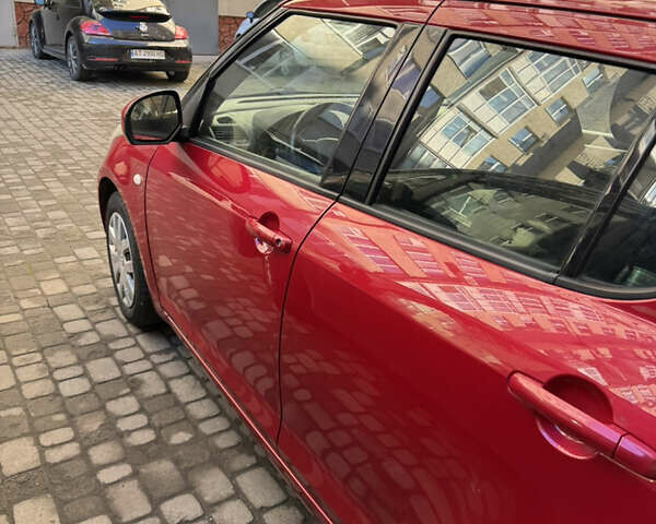 Червоний Сузукі Свифт, об'ємом двигуна 1.2 л та пробігом 144 тис. км за 7000 $, фото 5 на Automoto.ua