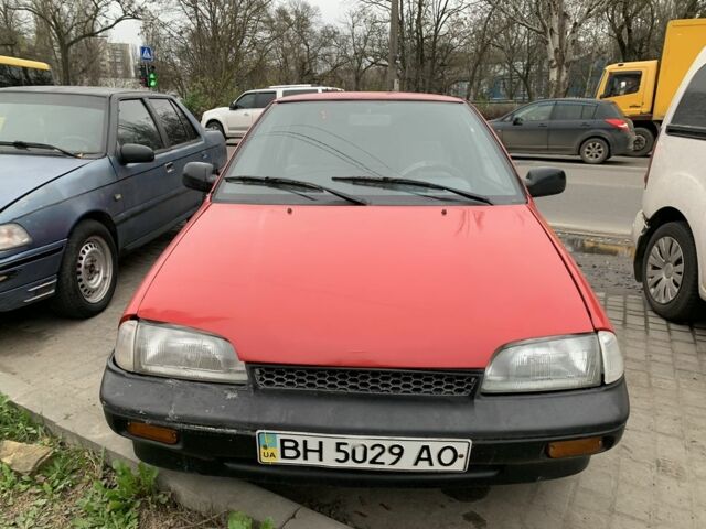 Красный Сузуки Свифт, объемом двигателя 1.6 л и пробегом 260 тыс. км за 800 $, фото 1 на Automoto.ua