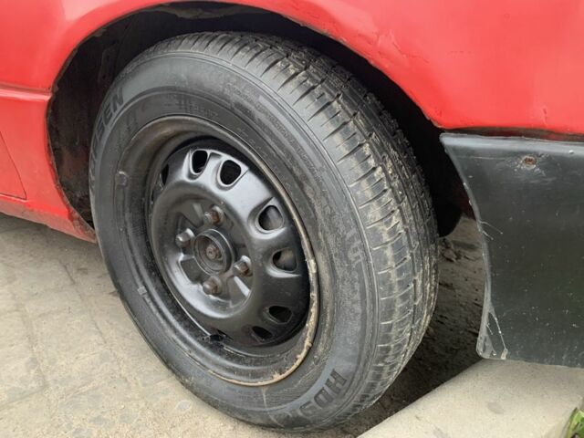 Красный Сузуки Свифт, объемом двигателя 1.6 л и пробегом 260 тыс. км за 800 $, фото 7 на Automoto.ua