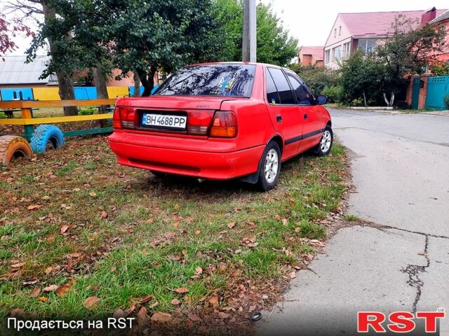 Красный Сузуки Свифт, объемом двигателя 1.3 л и пробегом 280 тыс. км за 1700 $, фото 2 на Automoto.ua