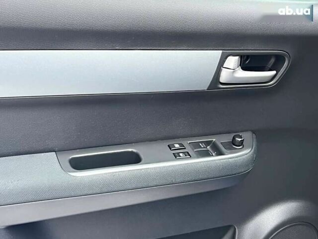 Сузукі Свифт, об'ємом двигуна 1.3 л та пробігом 82 тис. км за 5800 $, фото 22 на Automoto.ua