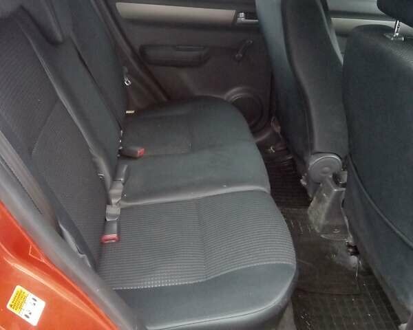 Сузуки Свифт, объемом двигателя 1.3 л и пробегом 210 тыс. км за 5500 $, фото 4 на Automoto.ua