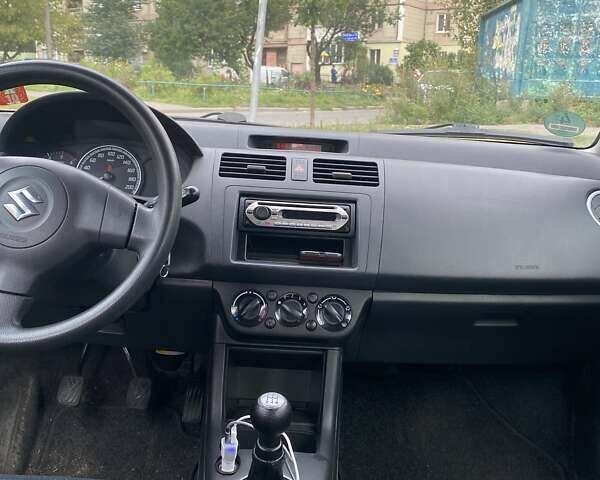Сузуки Свифт, объемом двигателя 1.2 л и пробегом 229 тыс. км за 4750 $, фото 4 на Automoto.ua