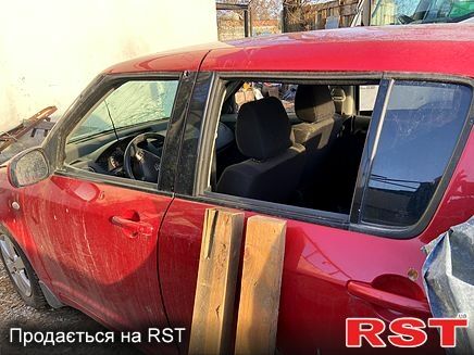 Сузукі Свифт, об'ємом двигуна 1.5 л та пробігом 75 тис. км за 3500 $, фото 7 на Automoto.ua