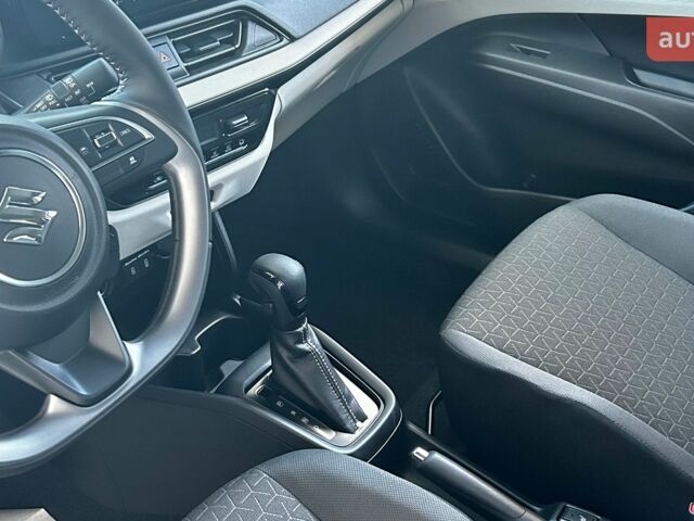 купити нове авто Сузукі Свифт 2024 року від офіційного дилера Suzuki "НІКО Мегаполіс" Сузукі фото
