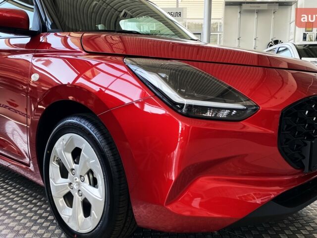 купить новое авто Сузуки Свифт 2025 года от официального дилера Автоцентр AUTO.RIA Сузуки фото