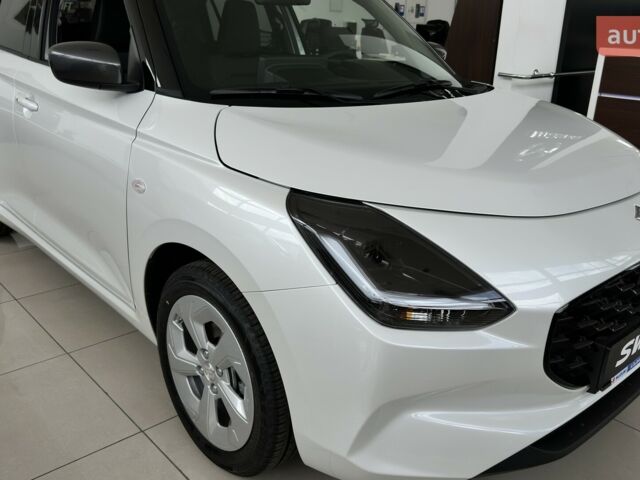 Сузуки Свифт, объемом двигателя 1.2 л и пробегом 0 тыс. км за 20434 $, фото 2 на Automoto.ua