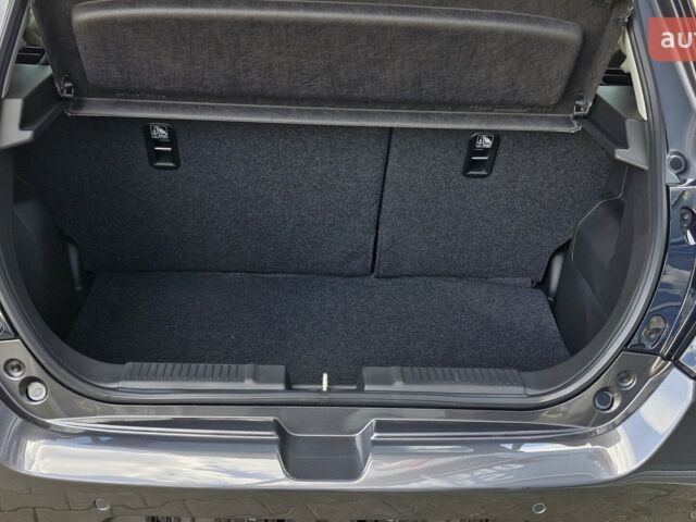 Сузуки Свифт, объемом двигателя 1.2 л и пробегом 0 тыс. км за 21219 $, фото 22 на Automoto.ua