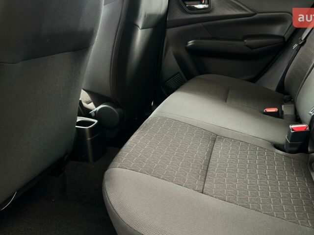 Сузуки Свифт, объемом двигателя 1.2 л и пробегом 0 тыс. км за 20434 $, фото 31 на Automoto.ua