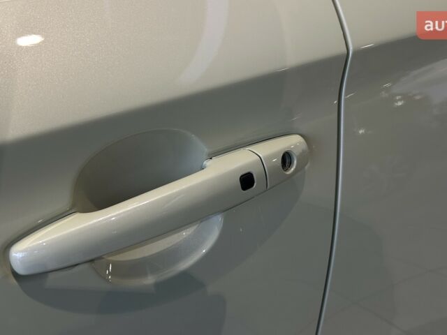 Сузуки Свифт, объемом двигателя 1.2 л и пробегом 0 тыс. км за 21059 $, фото 9 на Automoto.ua