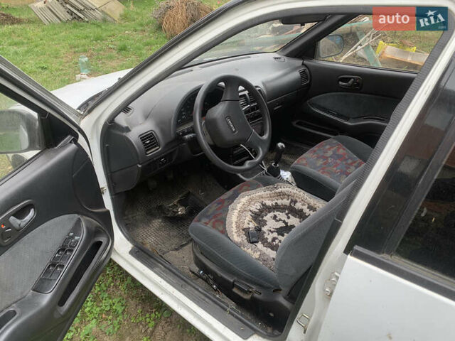 Сузуки Свифт, объемом двигателя 0 л и пробегом 150 тыс. км за 1500 $, фото 5 на Automoto.ua