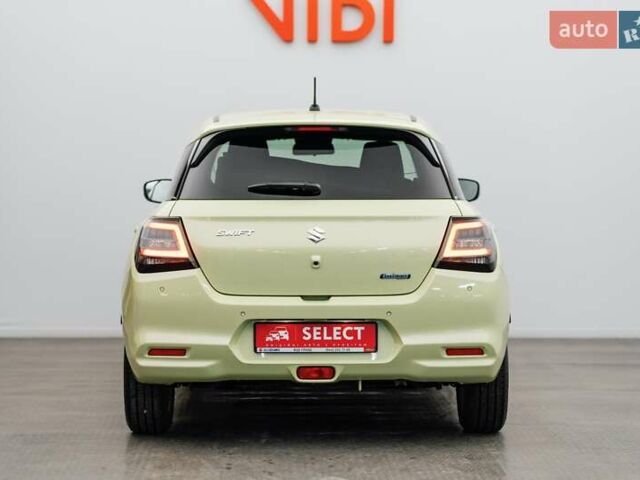 Желтый Сузуки Свифт, объемом двигателя 1.2 л и пробегом 8 тыс. км за 19709 $, фото 5 на Automoto.ua