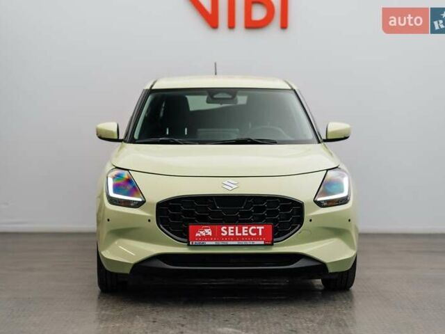 Желтый Сузуки Свифт, объемом двигателя 1.2 л и пробегом 8 тыс. км за 19709 $, фото 1 на Automoto.ua