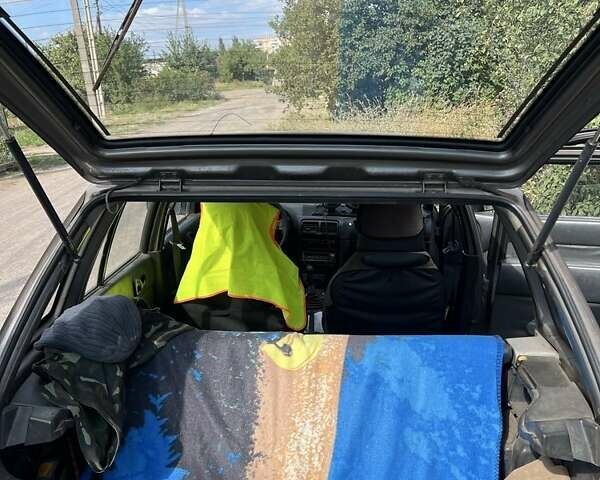 Сірий Сузукі Свифт, об'ємом двигуна 1.3 л та пробігом 220 тис. км за 680 $, фото 3 на Automoto.ua