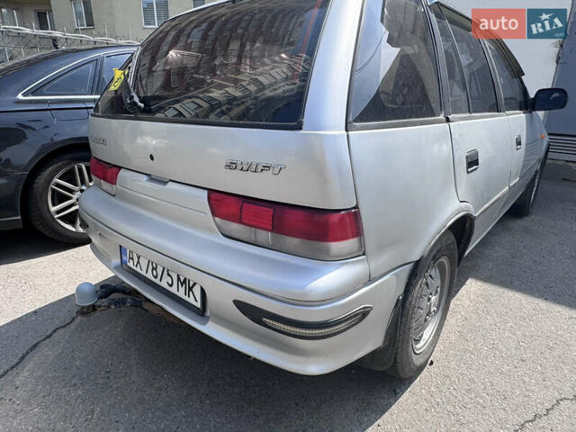Серый Сузуки Свифт, объемом двигателя 1.3 л и пробегом 260 тыс. км за 1600 $, фото 9 на Automoto.ua