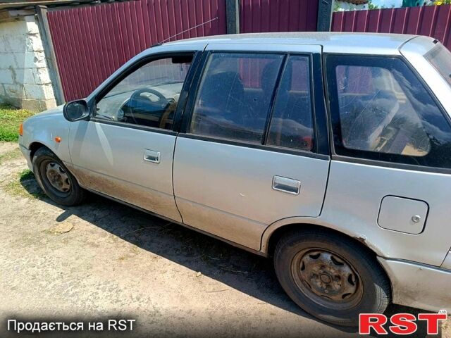 Серый Сузуки Свифт, объемом двигателя 1.3 л и пробегом 0 тыс. км за 1500 $, фото 2 на Automoto.ua