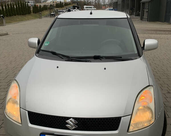 Серый Сузуки Свифт, объемом двигателя 1.33 л и пробегом 222 тыс. км за 4450 $, фото 13 на Automoto.ua