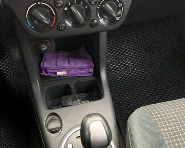 Серый Сузуки Свифт, объемом двигателя 1.33 л и пробегом 222 тыс. км за 4450 $, фото 21 на Automoto.ua