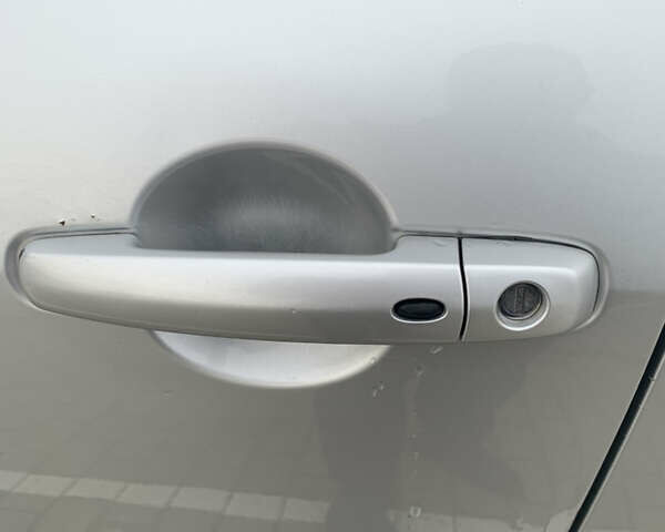 Сірий Сузукі Свифт, об'ємом двигуна 1.3 л та пробігом 229 тис. км за 4250 $, фото 18 на Automoto.ua