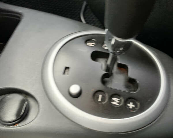 Серый Сузуки Свифт, объемом двигателя 1.33 л и пробегом 222 тыс. км за 4450 $, фото 17 на Automoto.ua