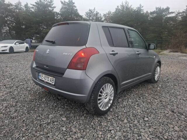Серый Сузуки Свифт, объемом двигателя 1.3 л и пробегом 154 тыс. км за 4999 $, фото 3 на Automoto.ua