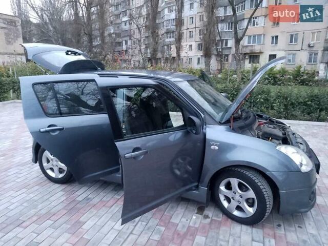 Серый Сузуки Свифт, объемом двигателя 1.49 л и пробегом 129 тыс. км за 6000 $, фото 20 на Automoto.ua