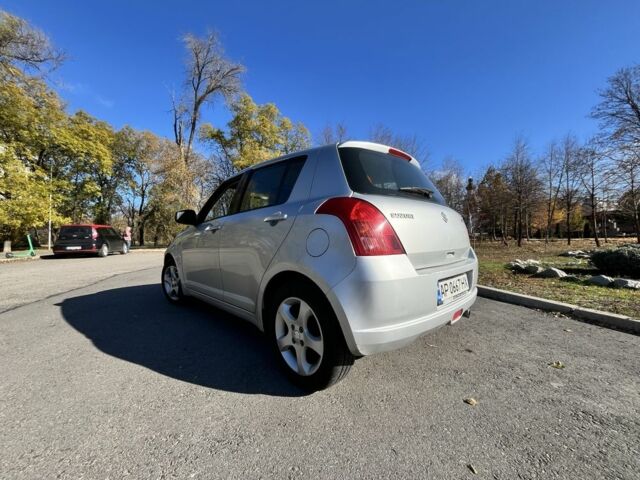 Серый Сузуки Свифт, объемом двигателя 1.3 л и пробегом 146 тыс. км за 3500 $, фото 5 на Automoto.ua