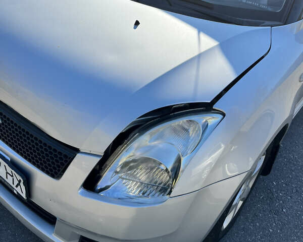 Серый Сузуки Свифт, объемом двигателя 1.33 л и пробегом 146 тыс. км за 4000 $, фото 11 на Automoto.ua