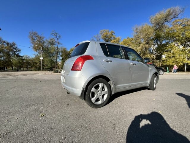 Серый Сузуки Свифт, объемом двигателя 1.3 л и пробегом 146 тыс. км за 3500 $, фото 3 на Automoto.ua