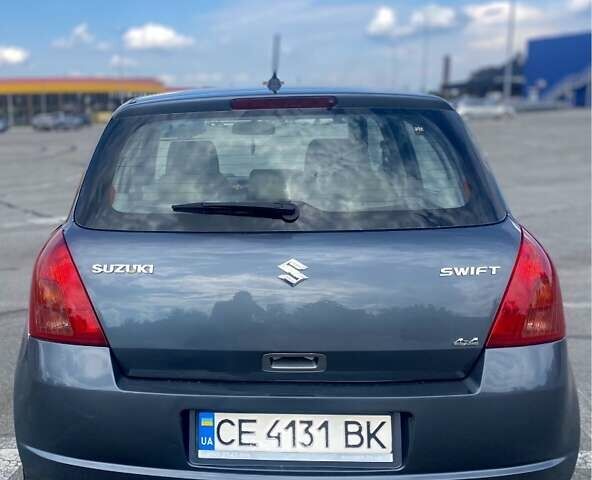Серый Сузуки Свифт, объемом двигателя 1.3 л и пробегом 185 тыс. км за 4800 $, фото 2 на Automoto.ua