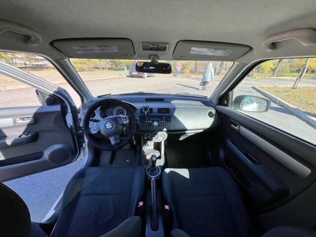 Серый Сузуки Свифт, объемом двигателя 1.3 л и пробегом 146 тыс. км за 3500 $, фото 6 на Automoto.ua