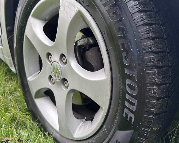 Сірий Сузукі Свифт, об'ємом двигуна 1.3 л та пробігом 148 тис. км за 4500 $, фото 6 на Automoto.ua