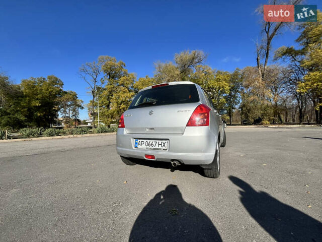 Серый Сузуки Свифт, объемом двигателя 1.33 л и пробегом 146 тыс. км за 4000 $, фото 4 на Automoto.ua